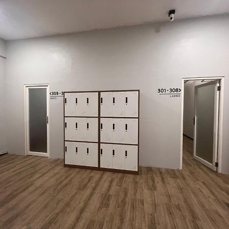 Sleep Studio Hotel City Center 泗水 外观 照片